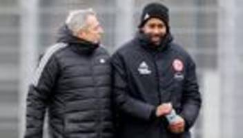 Fußball-Bundesliga: Neuer Trainer Thioune: Werder fragte auch Ex-Chef Allofs