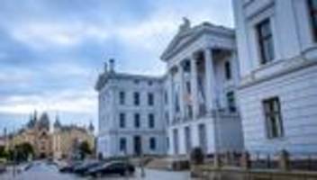 Grauzone?: Kritik an Schwesigs neuer Sprecherin – Regierung kontert