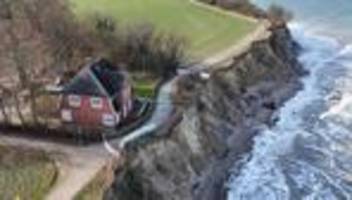 Haus an der Abbruchkante: Haus Seeblick am Brodtener Steilufer wird abgerissen