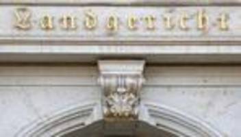 Mordprozess: Frau getötet und Sohn verletzt - Prozess gegen Ex-Partner