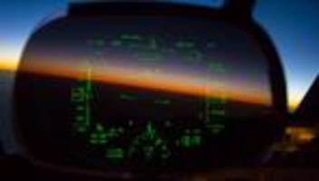 Pilotin Julia Peukert: Ich ziehe an einem Joystick und dann hebt das Riesending ab