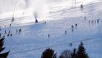 Schneebedingungen sehr gut: Ferienstart: Viele Pisten-Besucher im Erzgebirge erwartet