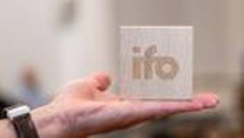 Soziales: Ifo-Umfrage unter 6300 Firmen: Note vier für Bundesregierung