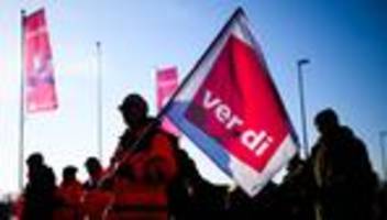 tarifverhandlungen: warnstreik trifft winterdienste und häfen in niedersachsen