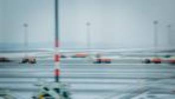 wetter: blitzeis am ber: flughafen stellt den betrieb ein