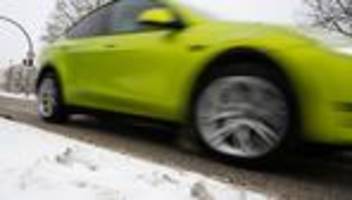 Winter in MV: Glätte: Schüler in Vorpommern sollen schon nach Hause fahren