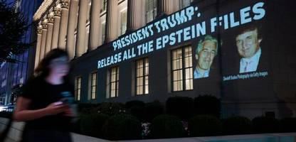 jeffrey epstein: versprochene aufklärung durch die akten bleibt aus