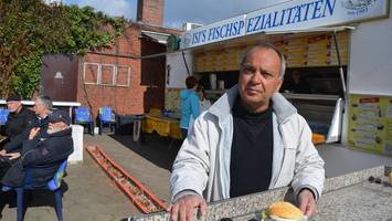 Isi’s Fischimbiss macht nach 33 Jahren zu: So erklärt die Stadt den Verlust