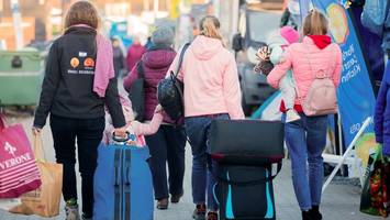 landkreis sucht unterkünfte für frauen und kinder aus der ukraine