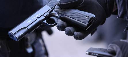 schüler mit spielzeugwaffe löst polizeieinsatz aus