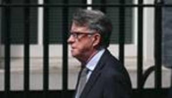 epstein-skandal: britische polizei durchsucht anwesen in verbindung mit ex-minister