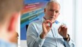 Politische Bildung: Verfassungsschutzpräsident: Politik schon in der Grundschule