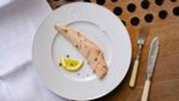 seeforelle in salzkruste: salzige symphonie mit seeforelle