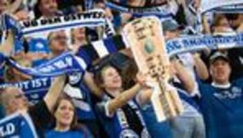 Stadionfieber: Fans im Stadion erleben Sport intensiver