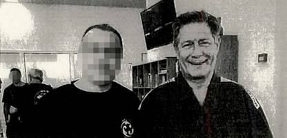 block-prozess in hamburg: wie ein zeuge sich um antworten windet