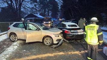 81-Jähriger gerät in den Gegenverkehr – drei Verletzte