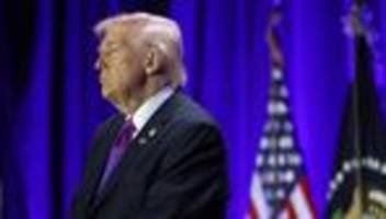 Barack und Michelle Obama: Donald Trump lehnt Entschuldigung für rassistischen Post ab