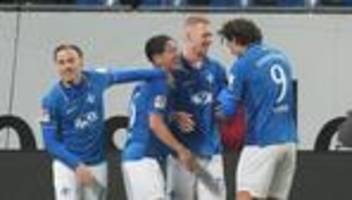 2. Bundesliga: Darmstadt nach 4:0-Sieg über Kaiserslautern Tabellenführer