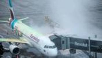 Hauptstadtflughafen: Weiterhin Gefahr durch Glätte