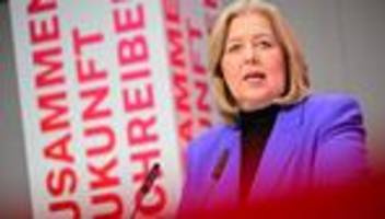 Reformdebatte: Bas sieht Existenz des Sozialstaats gefährdet