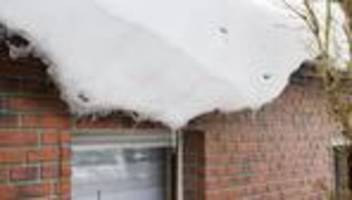 Winterwetter: Schneebretter und Dachlawinen - Worauf bei Tauwetter achten?