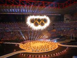 presse zur olympia-eröffnung: mamma-riah überstrahlt den eisigen empfang