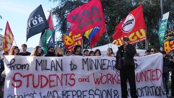 tausende demonstrieren gegen us-einwanderungsbehörde ice in italien