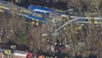 Erinnerung an Zugkatastrophe: Und dann klingelt ein Handy im Leichensack