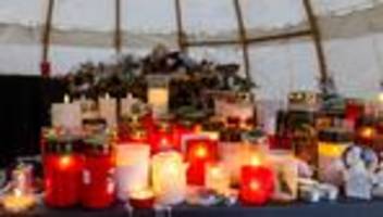 Silvesternachtsbrand: Brand an Gedenkstätte für Brand-Opfer in Crans-Montana