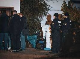 hilfeschreie im reihenhaus: 23-jähriger soll frau in münchen getötet haben
