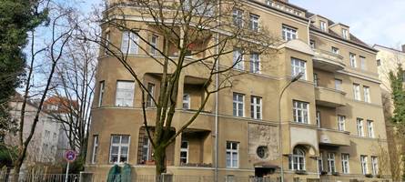 Lange Geschichte, ungewisse Zukunft: Warum sich Bewohner dieses Augsburger Hauses sorgen