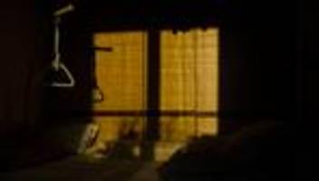 abwanderung von pflegepersonal: pfleger gehen, patienten sterben