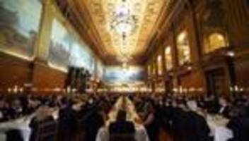 Historisches Festmahl: Merkel und Costa Ehrengäste beim Matthiae-Mahl