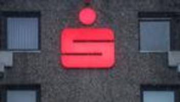Millionen-Coup: Sparkasse nach Tresor-Einbruch wieder im Regelbetrieb
