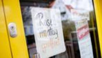 Statt Helau lieber Moin: Weg vom Konfettiregen? Das bietet die Küste Karnevalsmuffeln