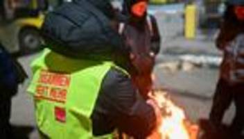 Tarifverhandlungen: Am Mittwoch Warnstreiks in Kitas, Schulen und Behörden