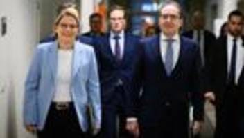 Bundesjustizministerin: Stefanie Hubig spricht sich für mehr Befugnisse von Ermittlern aus