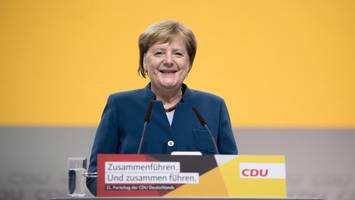 Überraschungs-Comeback: Merkel nimmt erstmals wieder an CDU-Parteitag teil