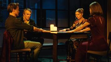 Die Gespenster, das sind die anderen: „2:22 – Eine Geistergeschichte“