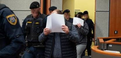Innsbruck: Paar wegen Mordes an Sohn zu lebenslanger Haft verurteilt