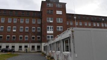 streit um elbschule: wohin ziehen 210 schüler nach dem standort-aus?