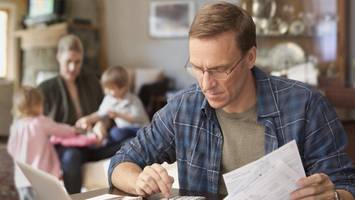 Langes Warten auf Elterngeld: Wie Hamburg Verfahren beschleunigen will