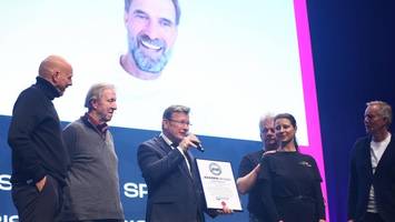 „Außerhalb jeder Vorstellungskraft“: Jürgen Klopp feiert Hamburger Weltrekord