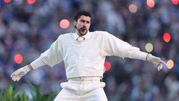 bad bunny rappt die halbzeit-show beim super bowl – seine botschaft geht an uns alle