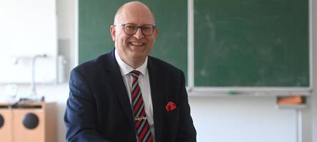 Lehrerpräsident Düll: „Digitale Dauererreichbarkeit belastet viele Lehrkräfte“