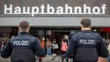 Allgemeinverfügung: Karneval: Bundespolizei verbietet Waffen an vielen Bahnhöfen