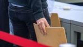 Gerichtsprozess: Drogen statt Champagner - Fragen zur Herkunft der Flasche