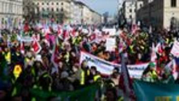 Öffentlicher dienst: tausende menschen bei warnstreiks in bayern