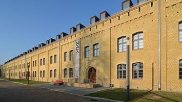 neue ausstellungen im zak: denkmäler hören statt nur sehen