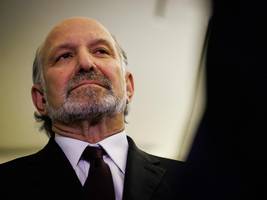 profil: howard lutnick könnte der erste aus trumps hofstaat sein, der über die epstein-akten stürzt